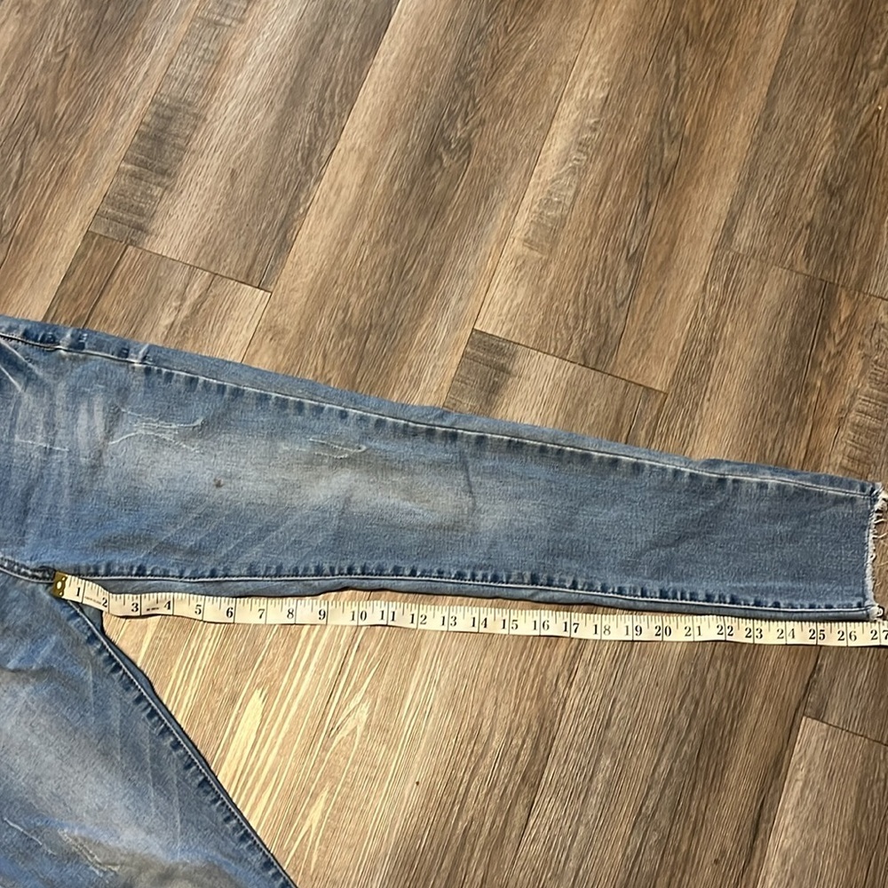 GOGO Denim Cropped Jeans - Picture 5 of 6